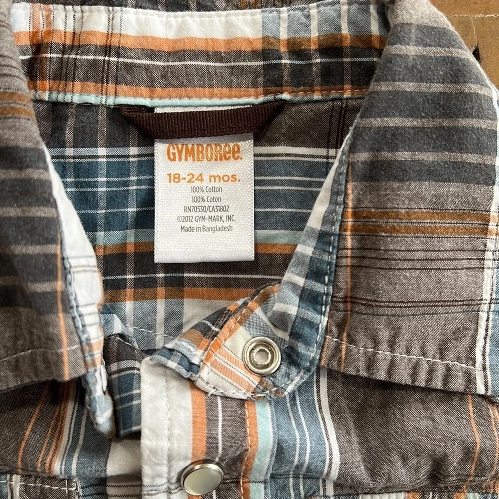 4/$20 Gymboree plaid snap down shirt sleeve shirt